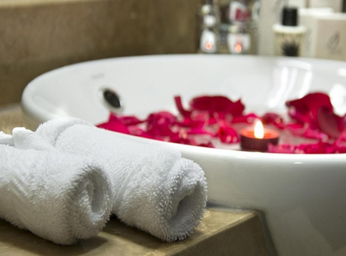 Mughal Suites Ras al-Khaimah Buitenkant foto